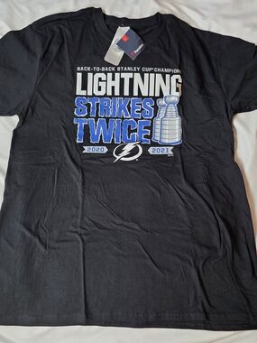 Fanatics Black Tampa Bay Lightning Strikes Twice Hockey Mens Tee NWT XL
